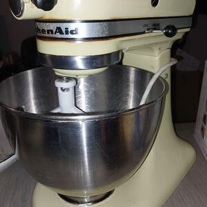 KitchenAid Cream Electric Stand Mixer with Stainless Bowl